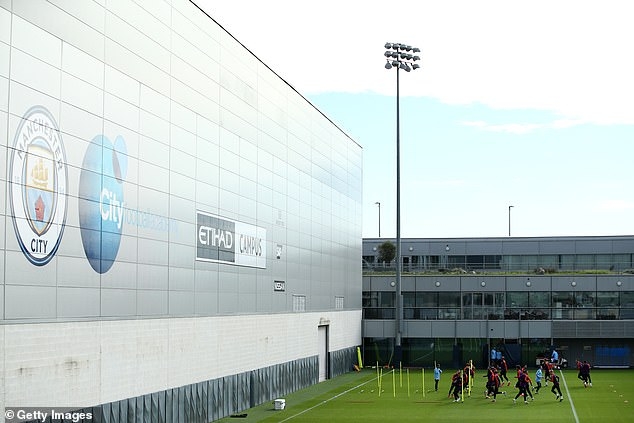 Man City phải đóng cửa trung tâm huấn luyện vì Covid-19. (Ảnh: Getty). 