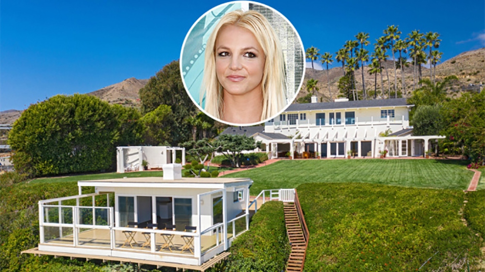 Biệt thự trên bãi biển ở Malibu này là địa điểm Britney Spears quay MV "Sometimes", được ra mắt vào 6/5/1999. 