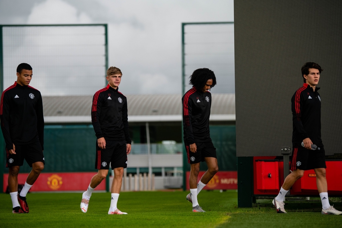 MU tích cực chuẩn bị cho mùa giải mới khi các trụ cột còn chưa trở lại. (Ảnh: MUTV).