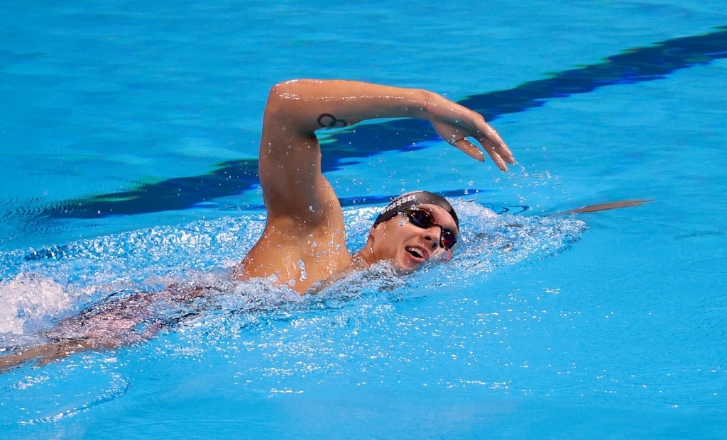 Không những giành HCV, Caeleb Dressel còn thiết lập 5 kỷ lục trên đất Nhật Bản, trong đó có 4 kỷ lục cá nhân, 1 kỷ lục tập thể. Trong số 5 kỷ lục này có 3 kỷ lục ở Olympic và 2 kỷ lục thế giới.