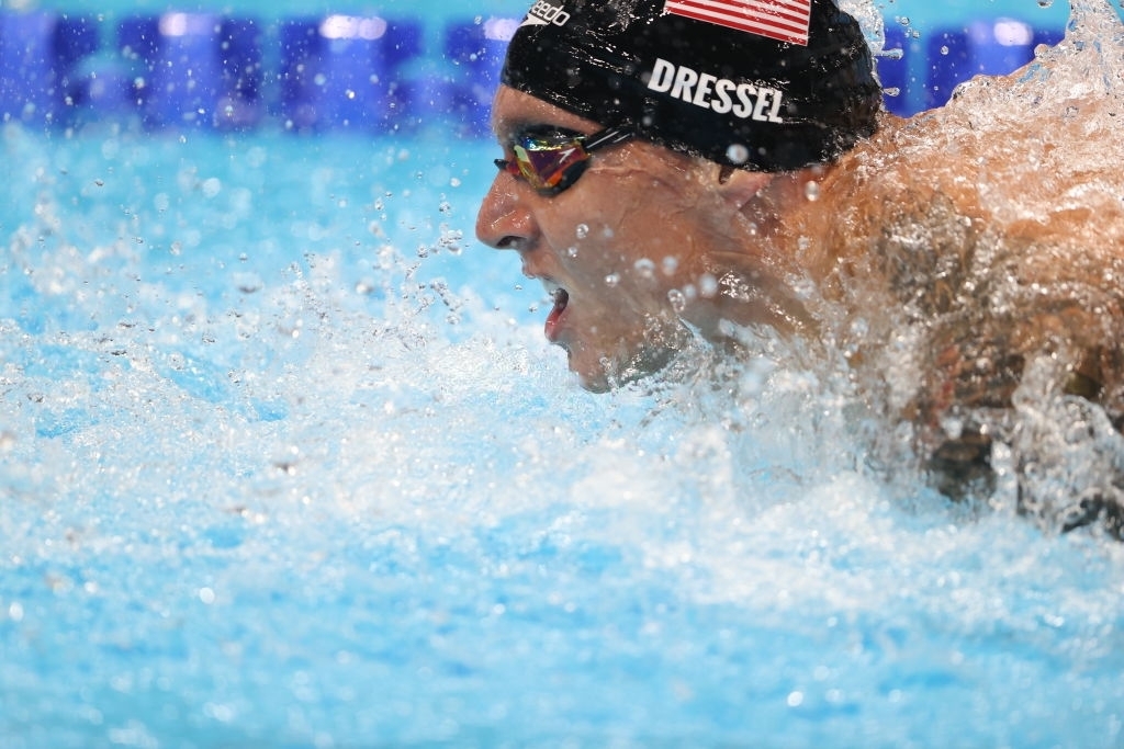 Những kỷ lục của Caeleb Dressel thiết lập như sau: 100m bơi bướm nam 47 giây 02 (kỷ lục Olympic)