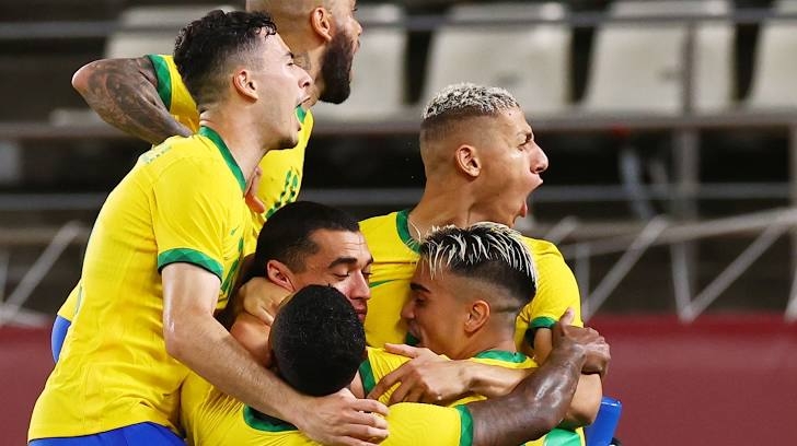 Brazil tiếp tục hành trình bảo vệ tấm HCV (Ảnh: Reuters).