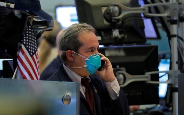 Sàn chứng khoán New York (Mỹ) thời kỳ Covid-19 năm 2020. Ảnh: Reuters.
