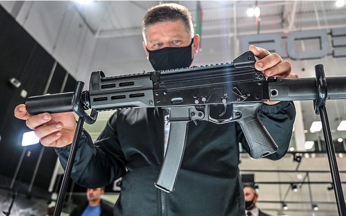 Tiểu liên PPK-20 của Nga. Ảnh: Sputnik.
