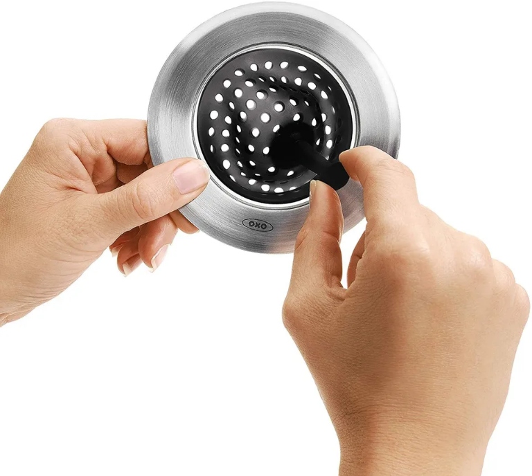 Bộ lọc bằng silicon sẽ giúp bạn tiết kiệm được thời gian, công sức so với việc vệ sinh những bộ lọc bằng sắt bám rất nhiều cặn bẩn.