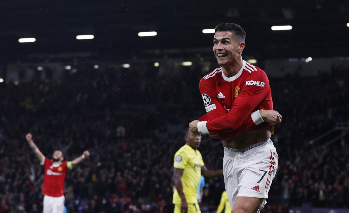 Ronaldo thiết lập hàng loạt kỷ lục sau trận đấu MU đánh bại Villarreal. (Ảnh: Reuters). 