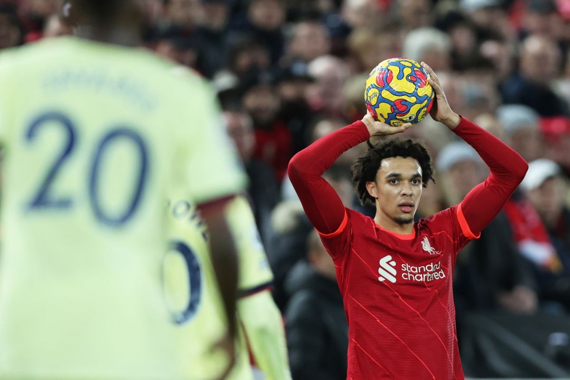 Hậu vệ: Trent Alexander-Arnold (Liverpool)