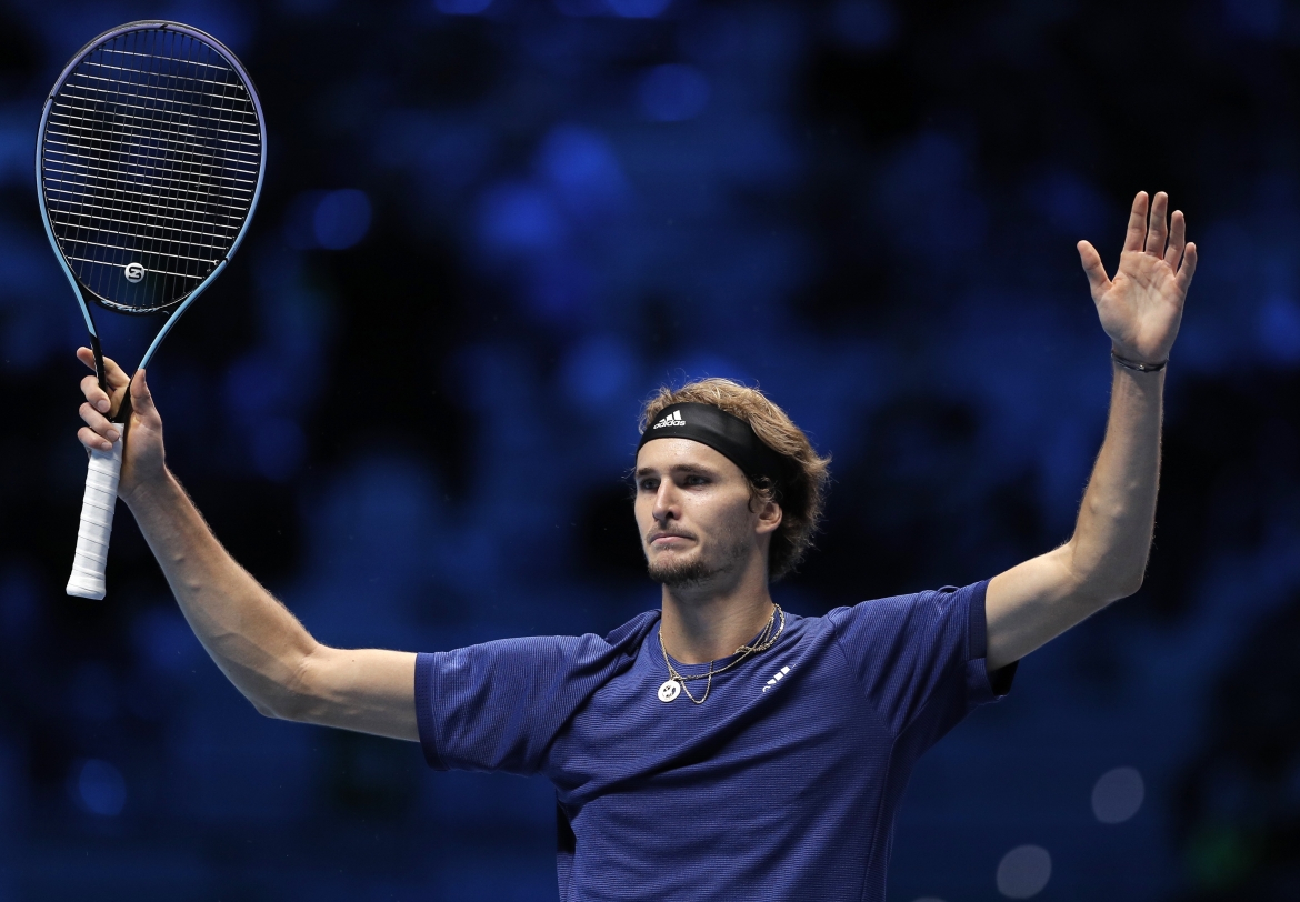 Zverev đối đầu Medvedev ở chung kết ATP Finals 2021. (Ảnh: Reuters). 