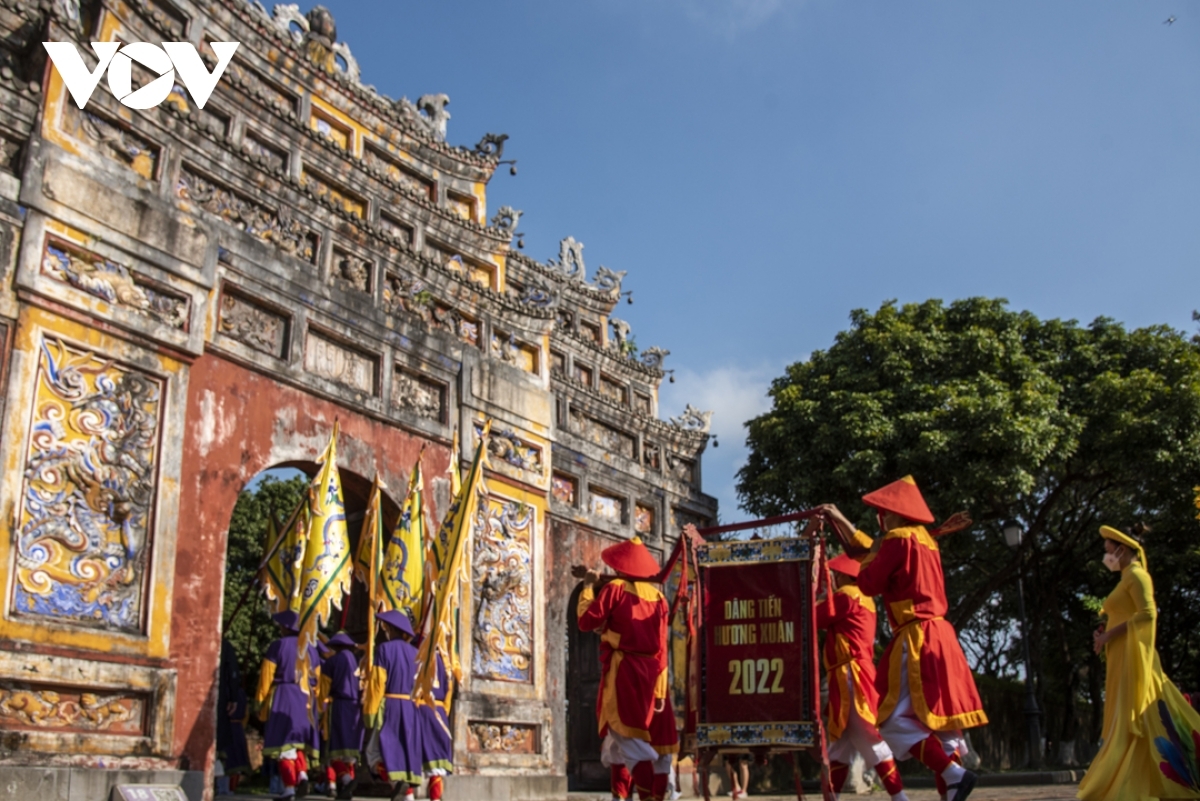 By debuting the event, Hue city hopes that the procession will become an annual activity in which to promote Hue as a destination of exceptional culinary arts for tourists.