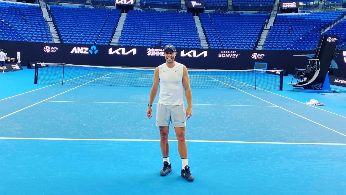 Rafael Nadal đã có mặt ở thành phố Melbourne để chuẩn bị cho Australia Open 2022. (Ảnh: Eurosports)