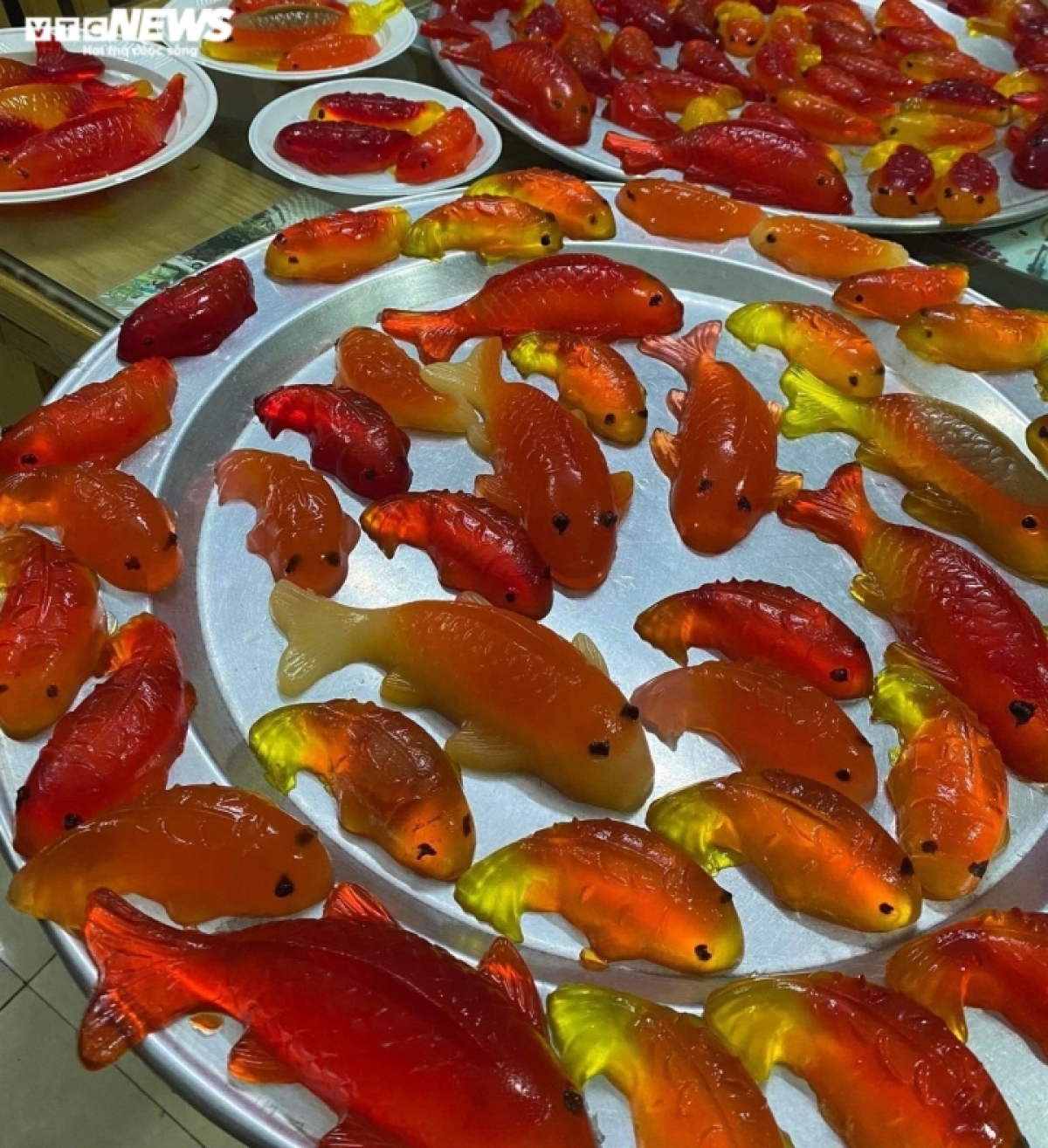 Jelly carps worth between VND20,000 and VND50,000 each set are among the leading items for the festive season this year.