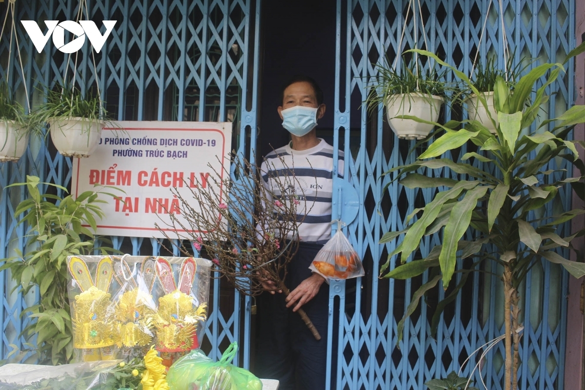 A COVID-19 patient shows their sincere thanks to local authorities for helping his family purchase buy essential items to prepare for their usual Tet tradition.