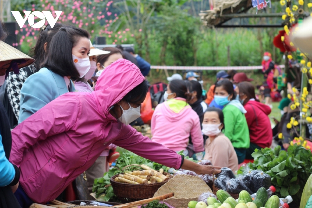 Border forces also hold folk games, art performances, and cultural exchange activities, aiming to bring a festive and joyful atmosphere to all people.