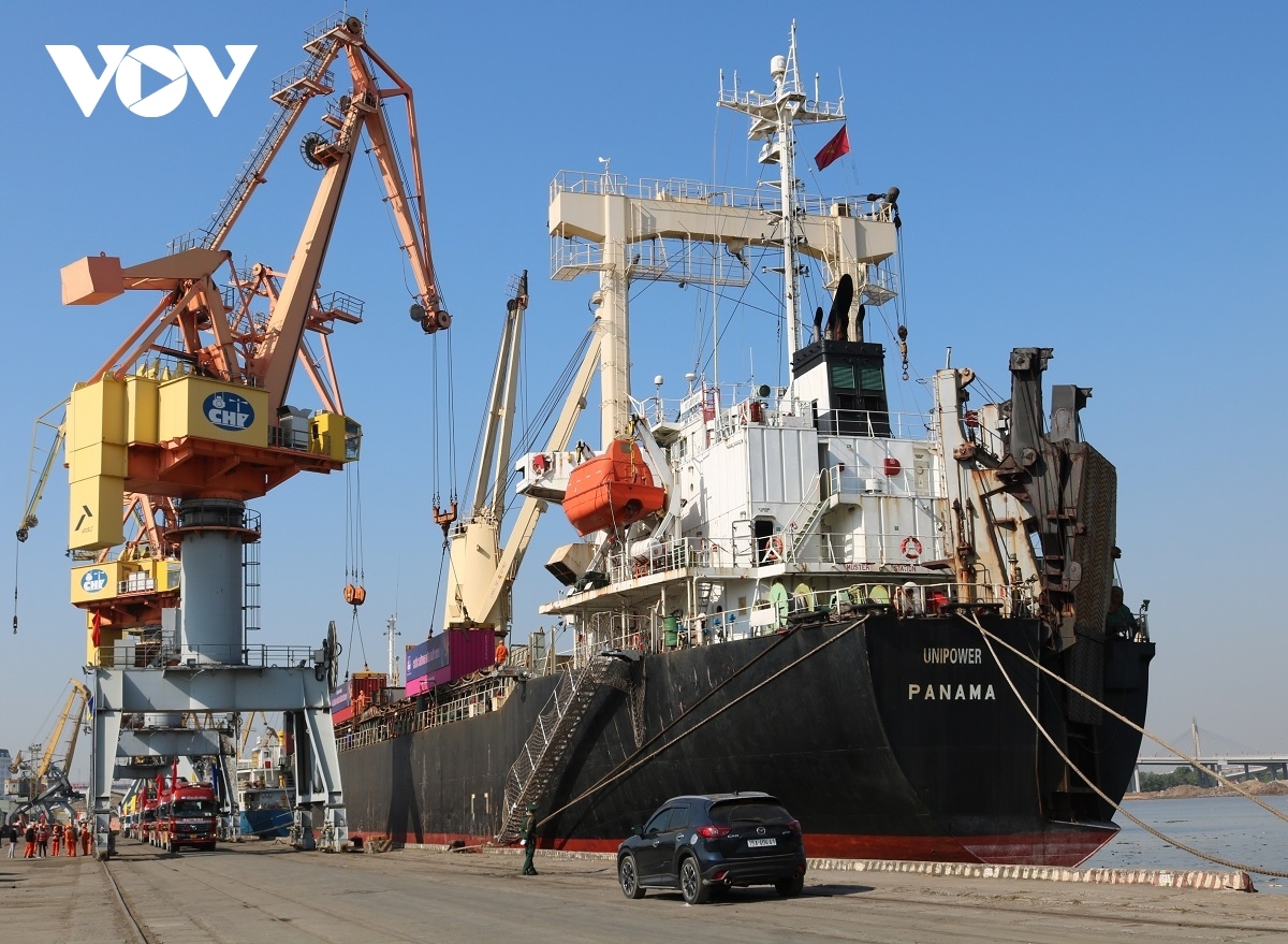 Năm 2021, cả ba lĩnh vực trụ cột là cảng biển, vận tải biển, dịch vụ hàng hải của VIMC đều ghi nhận lợi nhuận tích cực.