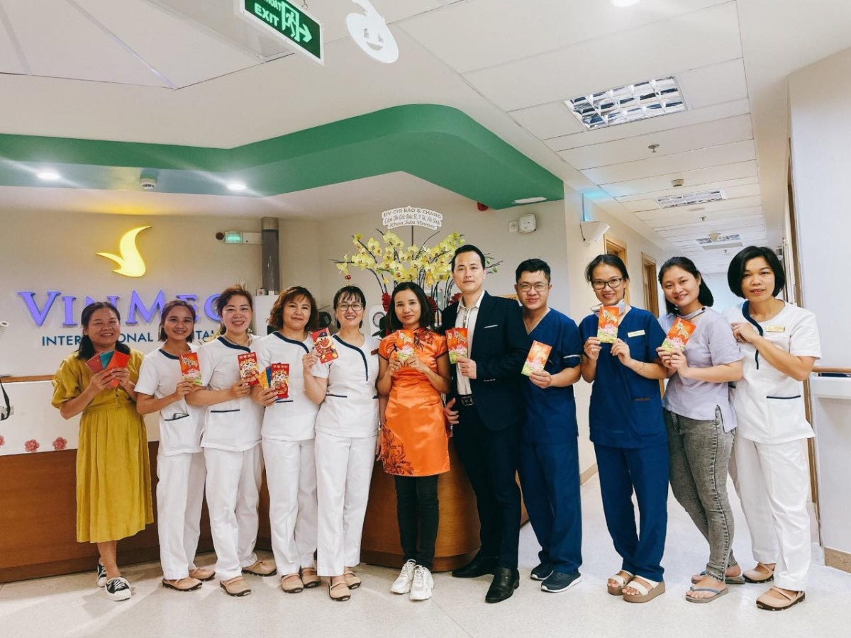 Tập thể y, bác sĩ  Khoa khám sản-phụ khoa, Bệnh viện Vinmec Central Park TP.HCM.