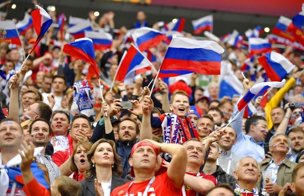 Bóng đá Nga nhận những án phạt của UEFA và FIFA (Ảnh: Getty).