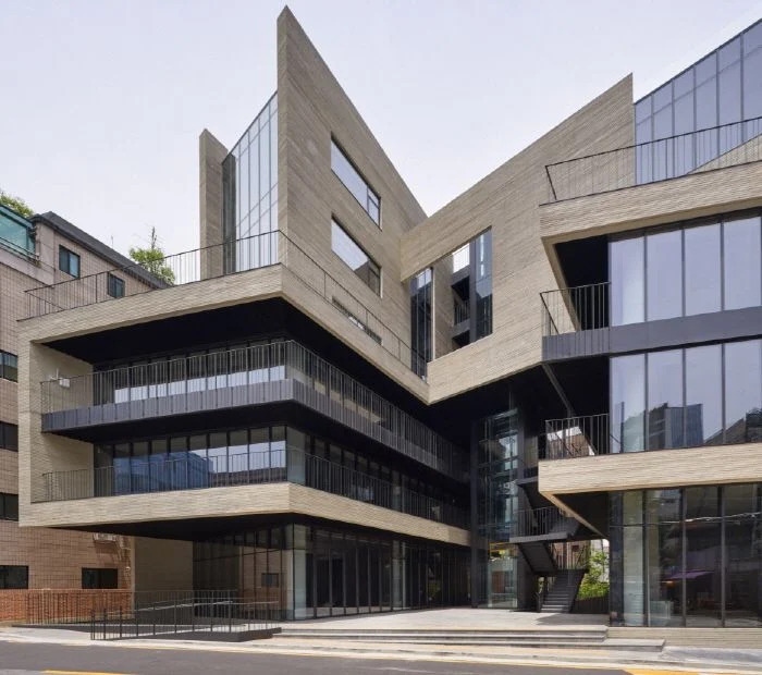 Trung tâm mua sắm giải trí của Rain.