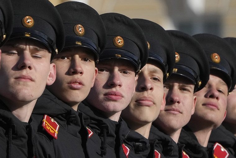 Ngoài Moscow, St. Petersburg cũng tổ chức các cuộc diễn tập để chuẩn bị cho lễ duyệt binh kỷ niệm Ngày Chiến thắng tại Quảng trường Dvortsovaya.