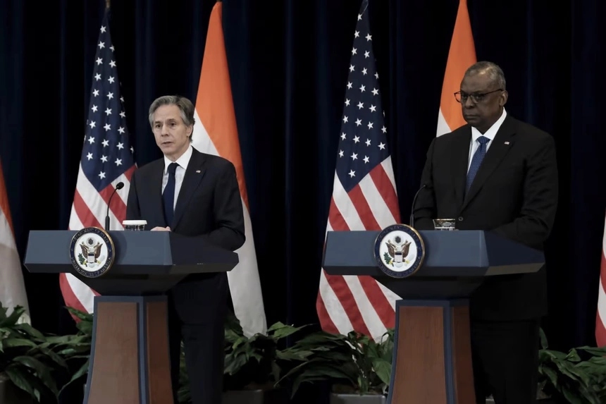 Ngoại trưởng Antony Blinken (trái) và Bộ trưởng Quốc phòng Mỹ Lloyd Austin. Ảnh: AP