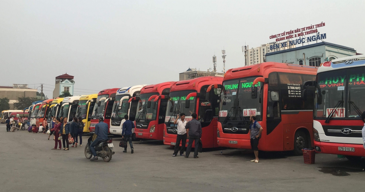 Cục Đường bộ Việt Nam cho biết, đến nay, trên cả nước đã có hơn trăm tuyến vận tải hành khách tuyến cố định thông báo tăng giá vé.