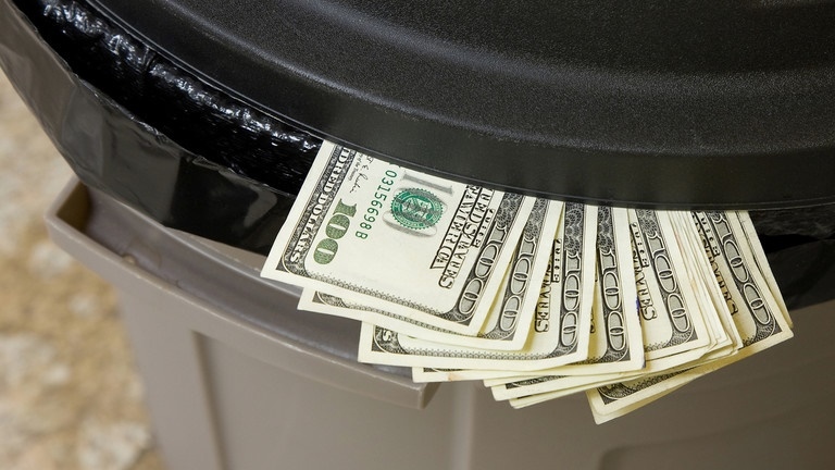 Đồng USD. Ảnh: Mark Hayes.