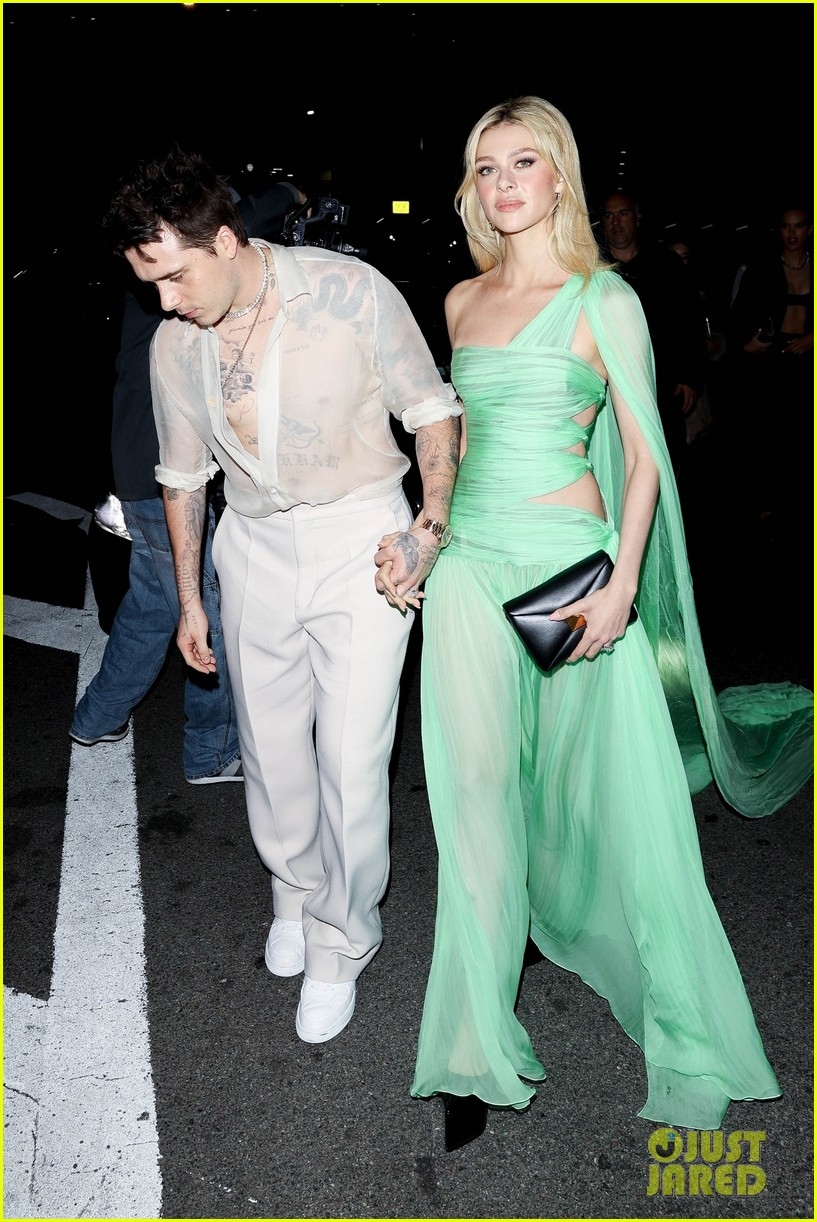 Mới đây, Brooklyn Beckham và Nicola Peltz được nhìn thấy khi đang đến dự tiệc hậu Met Gala 2022 diễn ra ở New York.