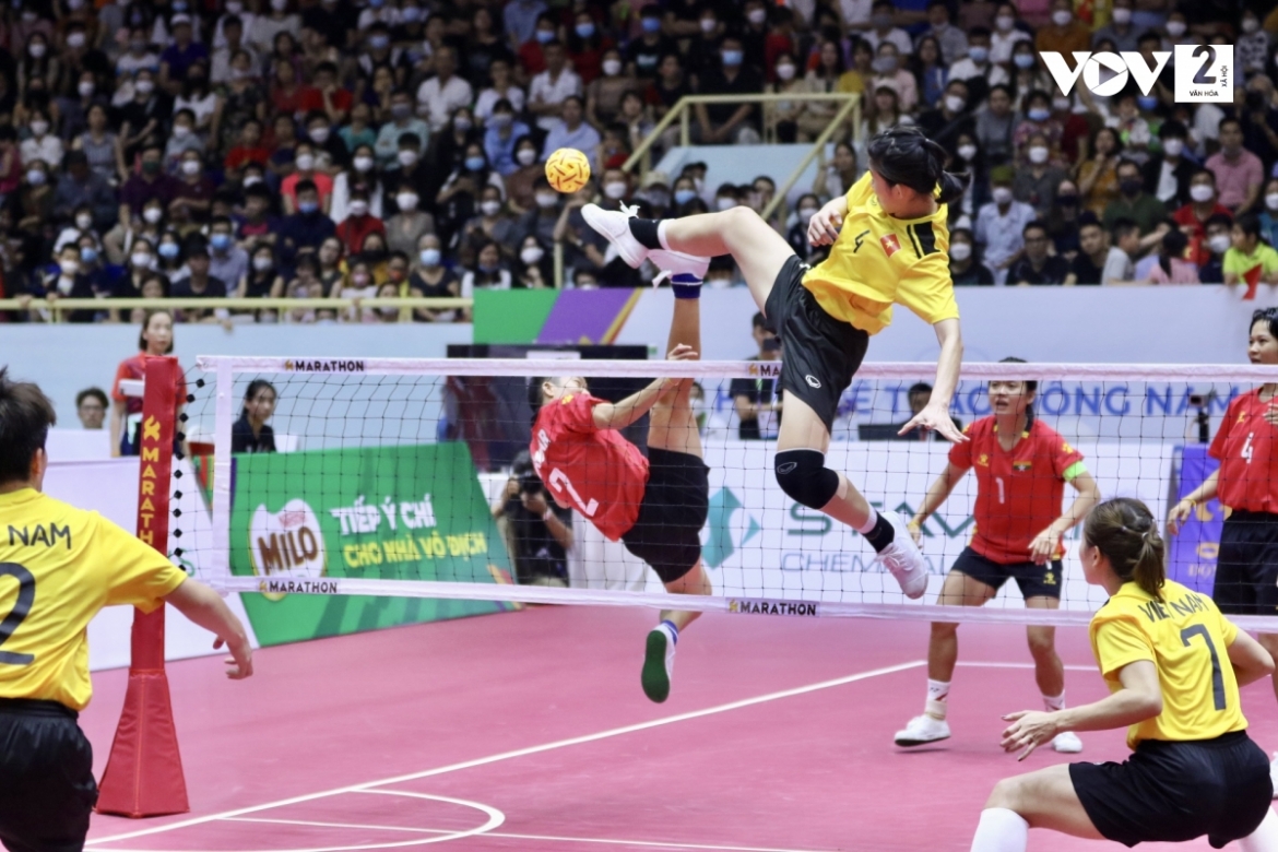 Trước đó, tại nội dung 4 nam đội tuyển Việt Nam cũng đụng độ Thái Lan ở trận bán kết.