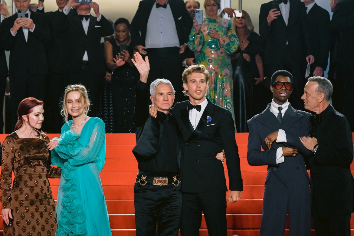 Đoàn phim tại Cannes.