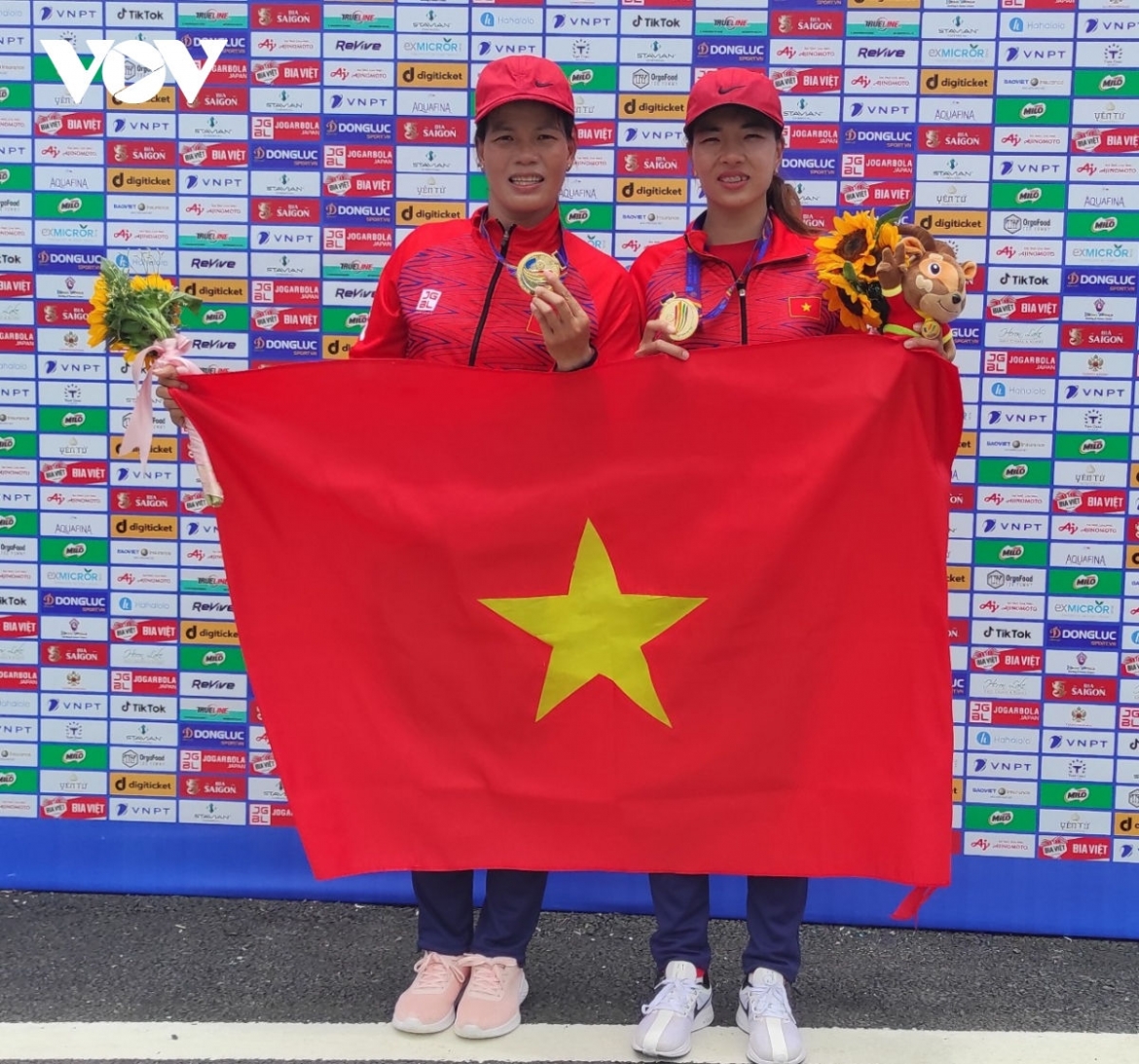 Phạm Thị Huệ - rowing: 3 HCV trong đó 2 HCV cá nhân, 1 HCV đồng đội. 