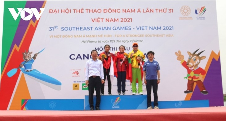 Nguyễn Thị Hương - canoeing: 5 HCV trong đó 4 HCV cá nhân, 1 HCV đồng đội. 