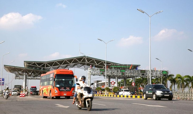 Một số ý kiến cũng cho rằng, Luật Đầu tư theo phương thức đối tác công tư hiện có hiệu lực được hơn một năm, song hiện phát sinh nhiều vấn đề cần được tiếp tục nghiên cứu giải quyết.