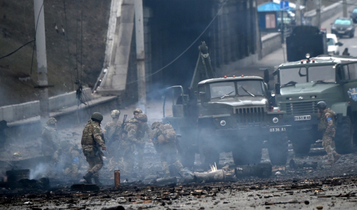 Xung đột Nga - Ukraine phủ bóng thượng đỉnh NATO. Ảnh: AFP