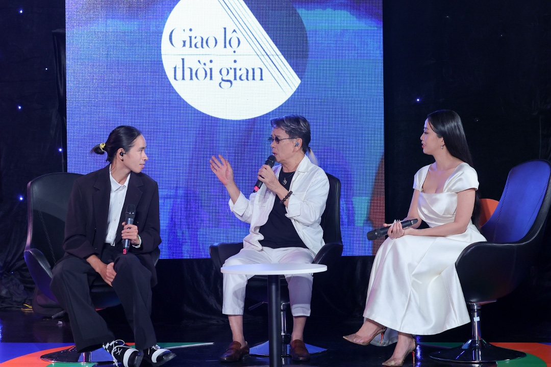 Nhạc sĩ Đức Huy và ca sĩ Thịnh Suy là khách mời trong chương trình "Giao lộ thời gian" số 3.