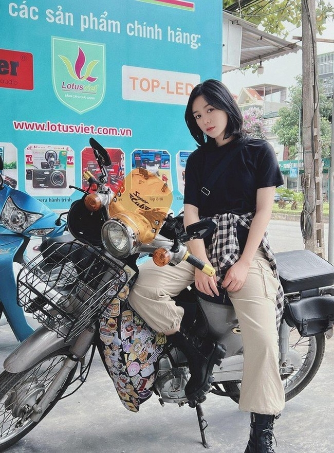 Hình ảnh nghịch ngợm của Quỳnh Kool trong phim mới.