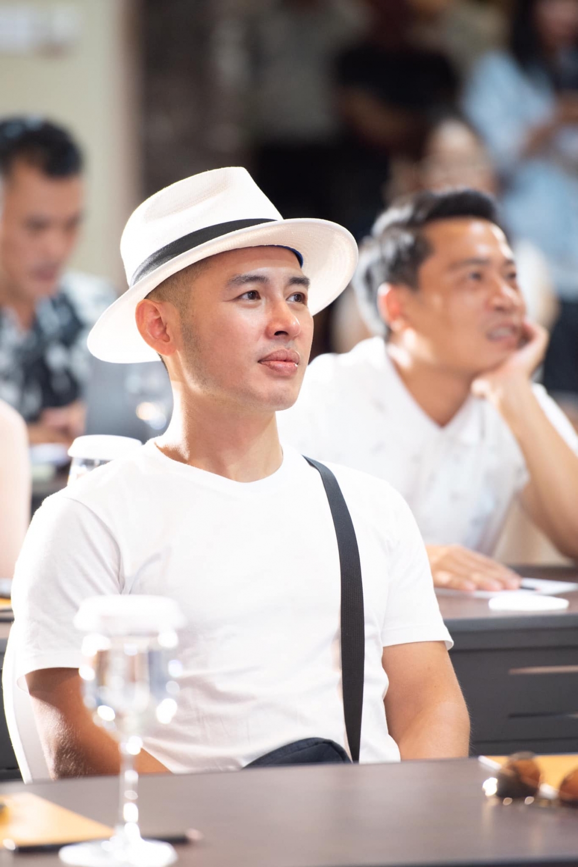Hoàng Hải bình thản, điềm tĩnh, sâu sắc hơn sau khi rời showbiz gần 10 năm.