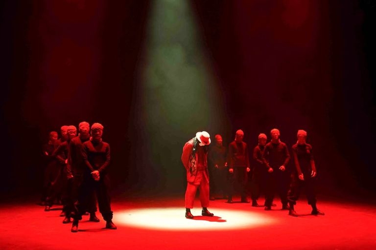 Hình ảnh trong MV "Khói".