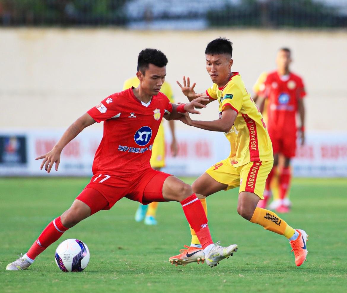 Thanh Hoá bị Nam Định cầm hoà 1-1 trên sân nhà. (Ảnh: VPF)
