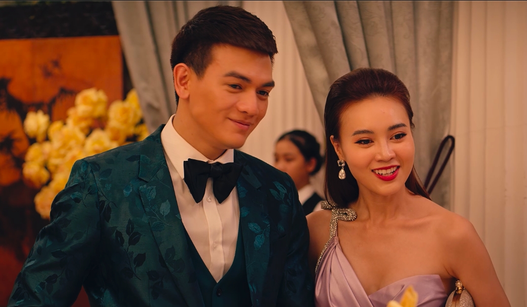 Lê Xuân Tiền và Ninh Dương Lan Ngọc trong "Gái già lắm chiêu"