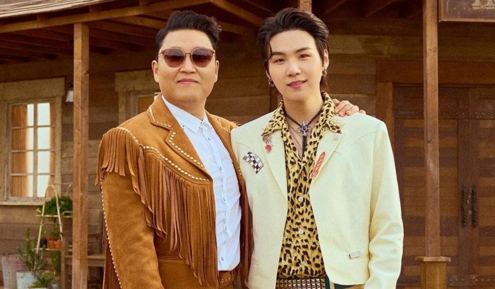  Màn kết hợp ấn tượng của PSY và Suga (BTS) đã giúp MV "That That" lập kỷ lục mới. Nguồn: AKP