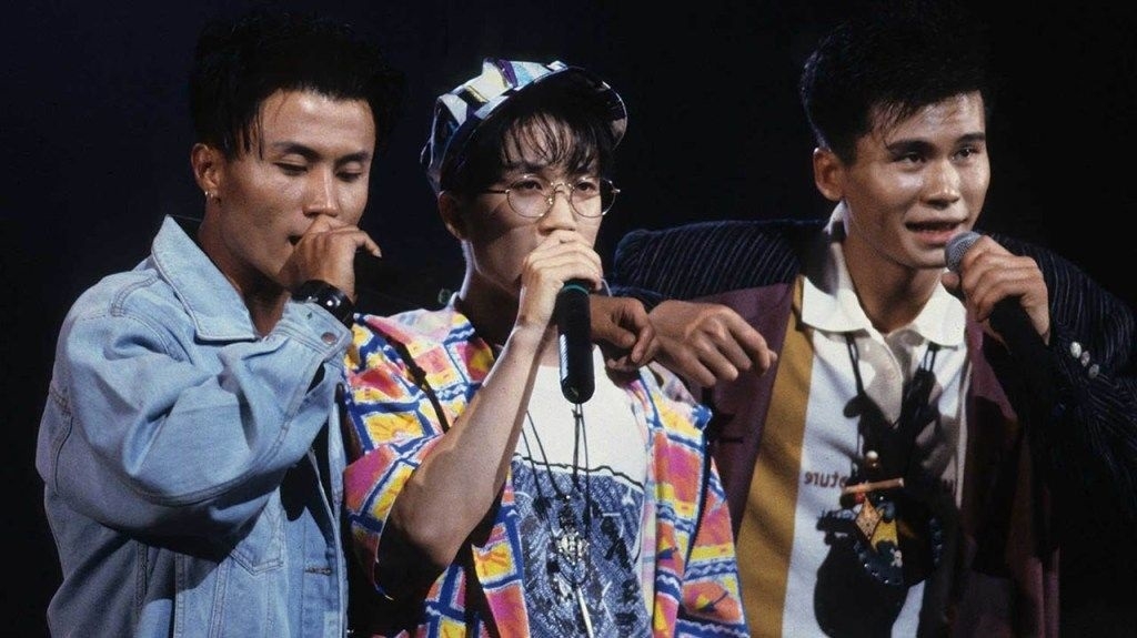 Ban nhạc Seo Taiji and Boys được coi là những nghệ sĩ đầu tiên đặt nền móng cho ngành công nghiệp âm nhạc K-pop.