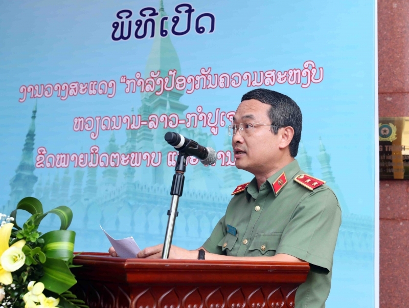 Trung tướng Nguyễn Ngọc Toàn phát biểu tại lễ khai mạc triển lãm.