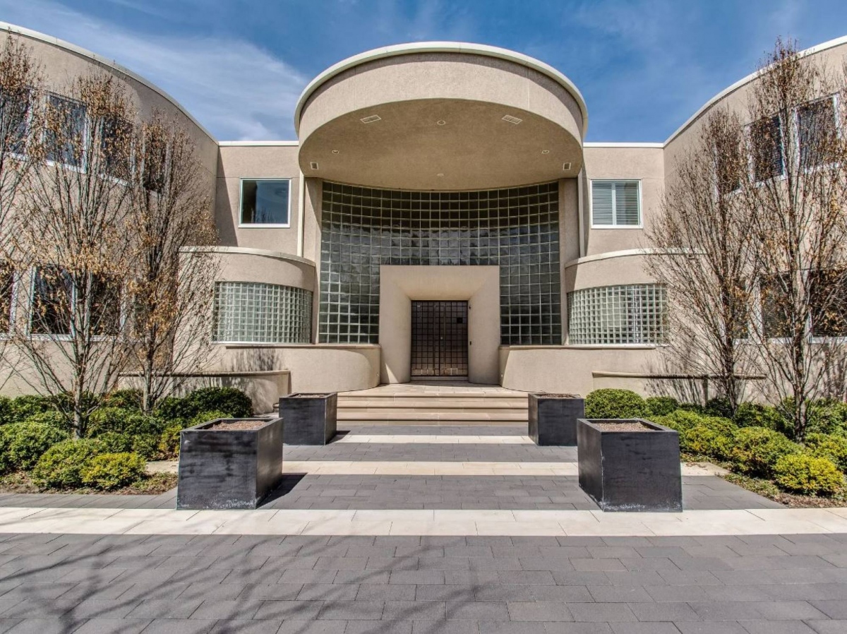 Michael Jordan đã cố gắng bán căn biệt thự ở Chicago của mình từ năm 2012.