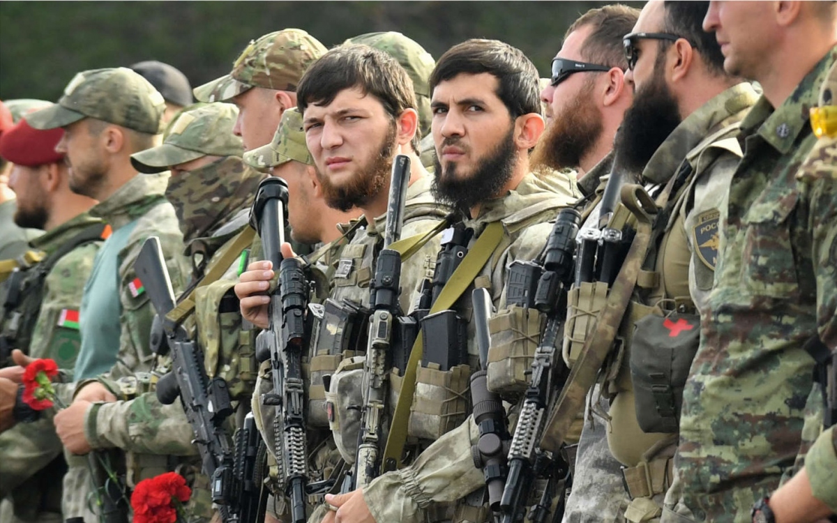 Các binh sĩ Nga thuộc Bộ Quốc phòng, Bộ Nội vụ, và Cơ quan An ninh của nước này. Ảnh: Getty.