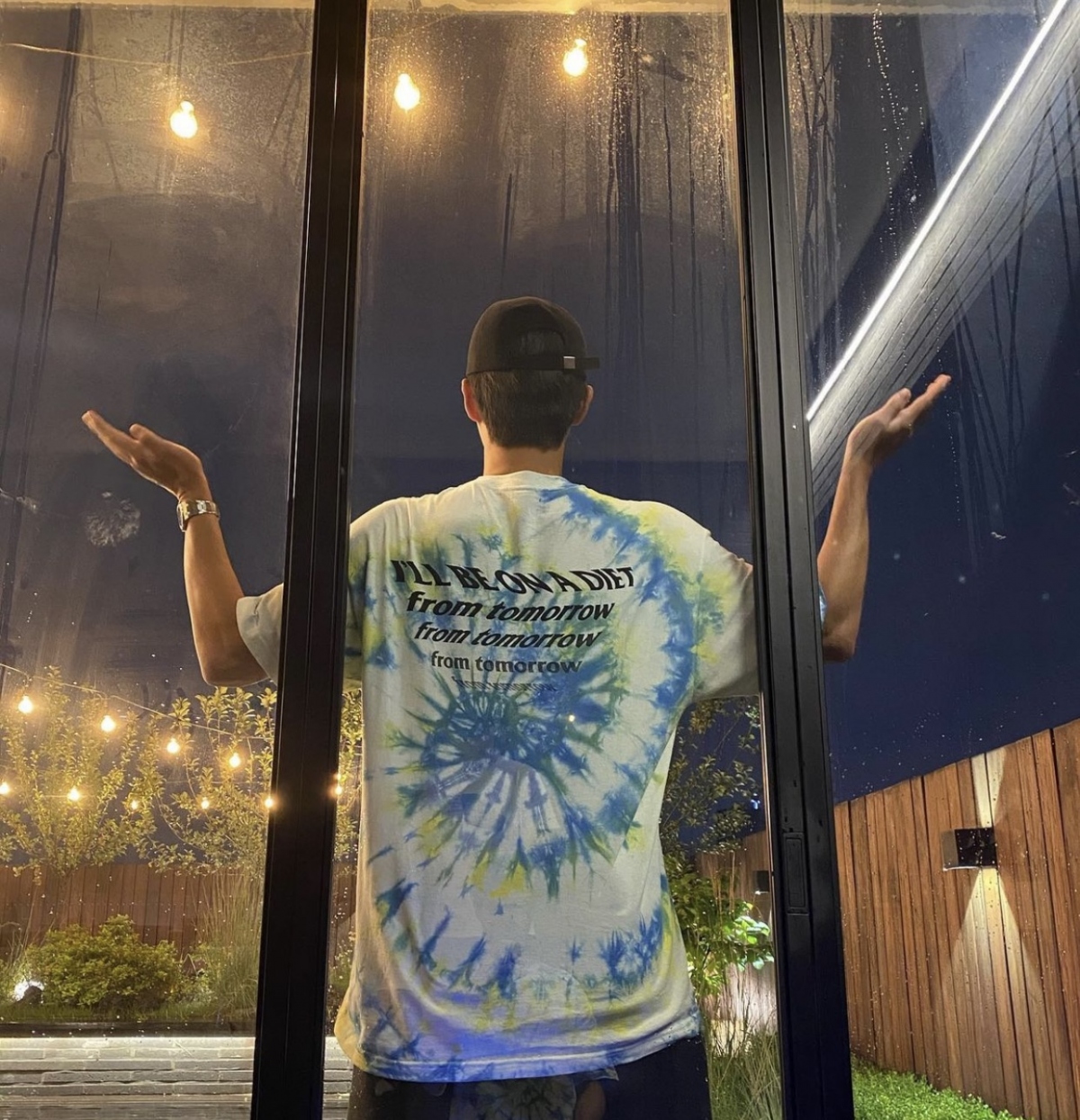 Khu vườn ngoài trời của Park Seo Joon.