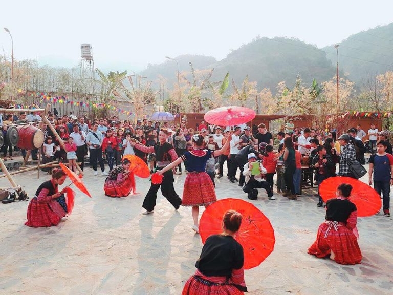 Tại Ngày hội sẽ có chương trình giao lưu văn hóa, văn nghệ giới thiệu về miền đất, con người, bản sắc văn hóa các dân tộc huyện Mộc Châu.