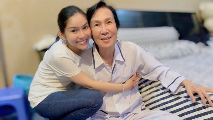 Ngoài bệnh đường ruột, Vũ Linh còn mắc vấn đề về cột sống, không thể đứng thường xuyên hay biểu diễn vũ đạo.
