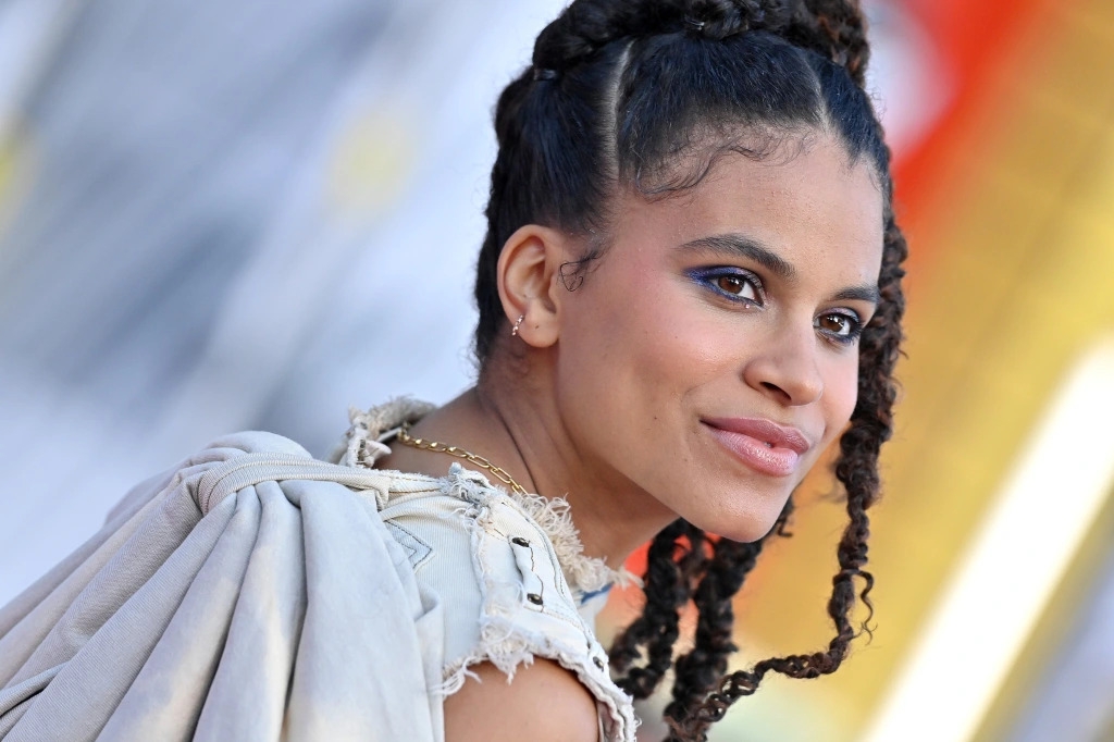 Zazie Beetz đang đàm phán để trở lại với vai diễn Sophie.