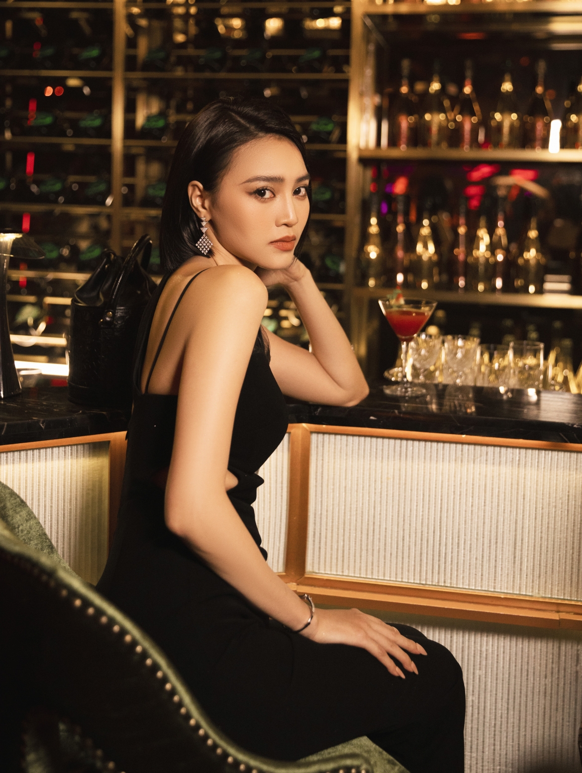 Ninh Dương Lan Ngọc trở lại với vai Ms Q - Hoàng Quyên.