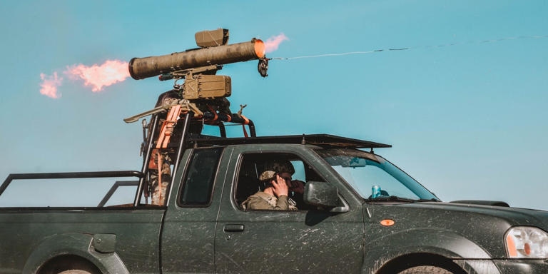 Quân đội Ukraine phóng tên lửa chống tăng từ xe tải vào tháng 5/2022. Ảnh: Lực lượng vũ trang Ukraine