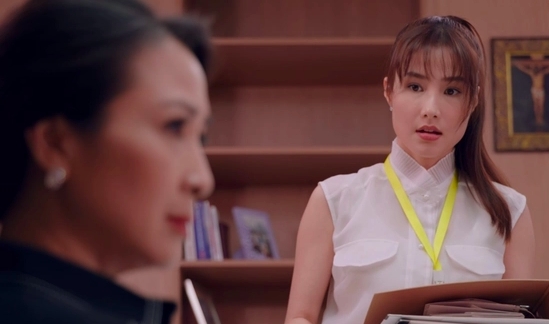Không chỉ “hành” con dâu tương lai trong công việc, bà Hồng nhiều lần tỏ thái độ bực tức, thậm chí trách mắng.